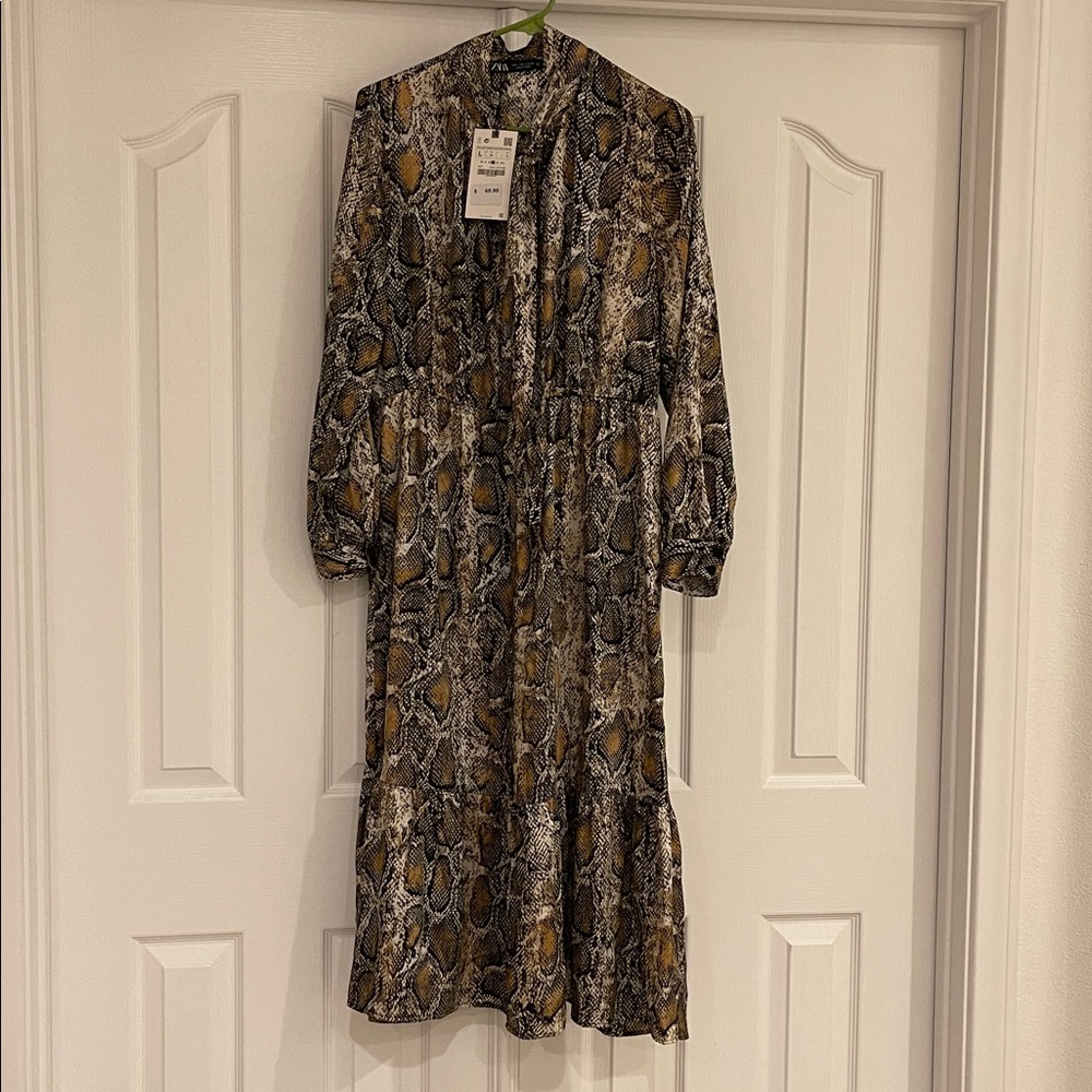 Zara Snake Print long sleeve Midi Dress - Picture 2 of 3